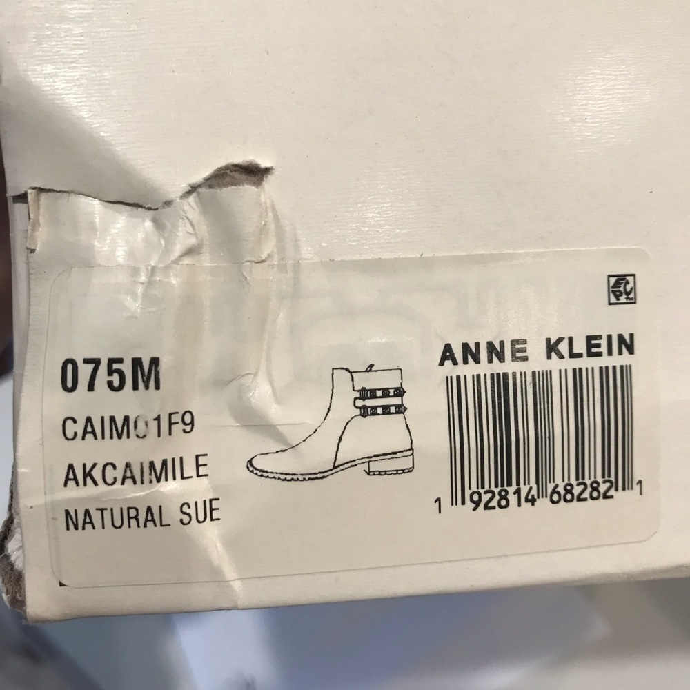ANN Klein’s Caimile Natural Suede Ankle High Block Heel Bootie NWT - Picture 9 of 9